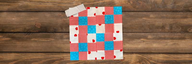 Disappearing not quilte an Irish chain block