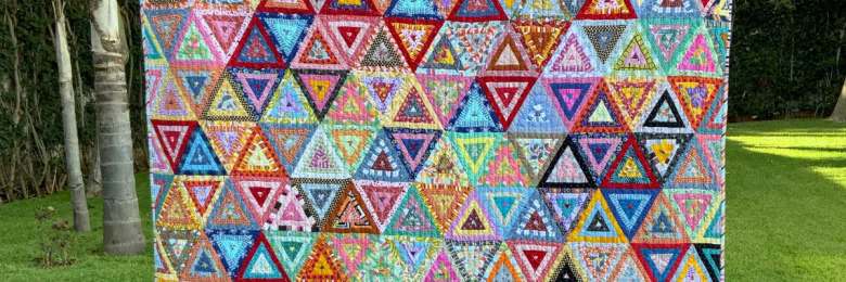 Tangled triangles quilt pattern