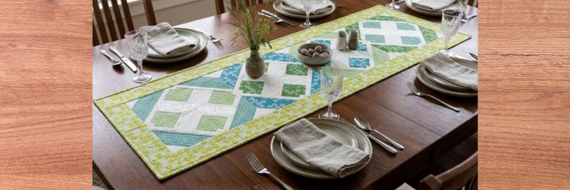 Peaks table runner