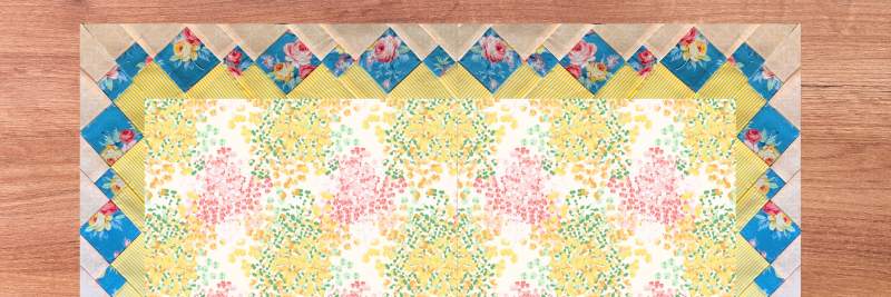 Quilt border with mitered corners